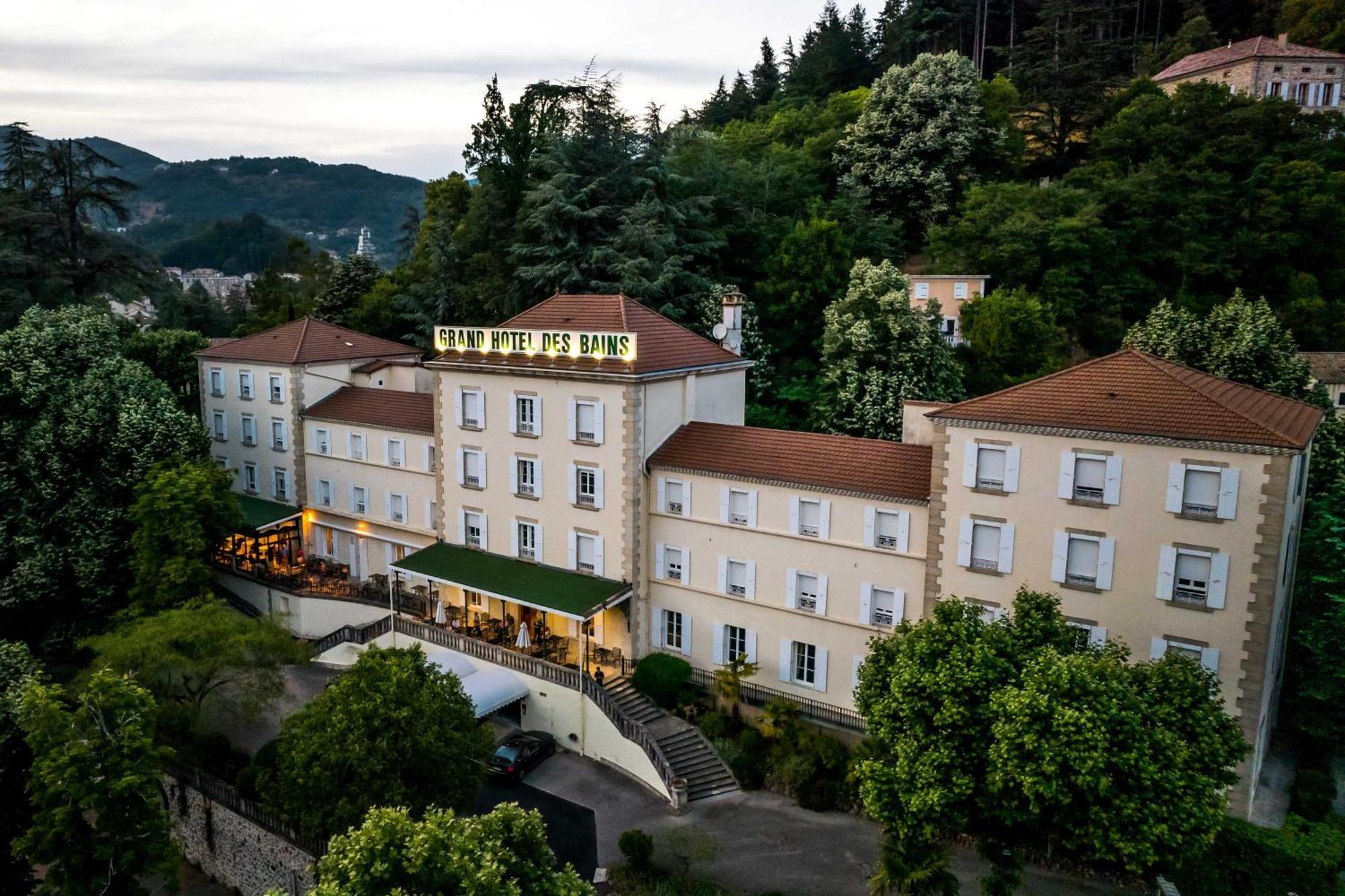Grand Hotel Des Bains Vals-les-Bains Εξωτερικό φωτογραφία