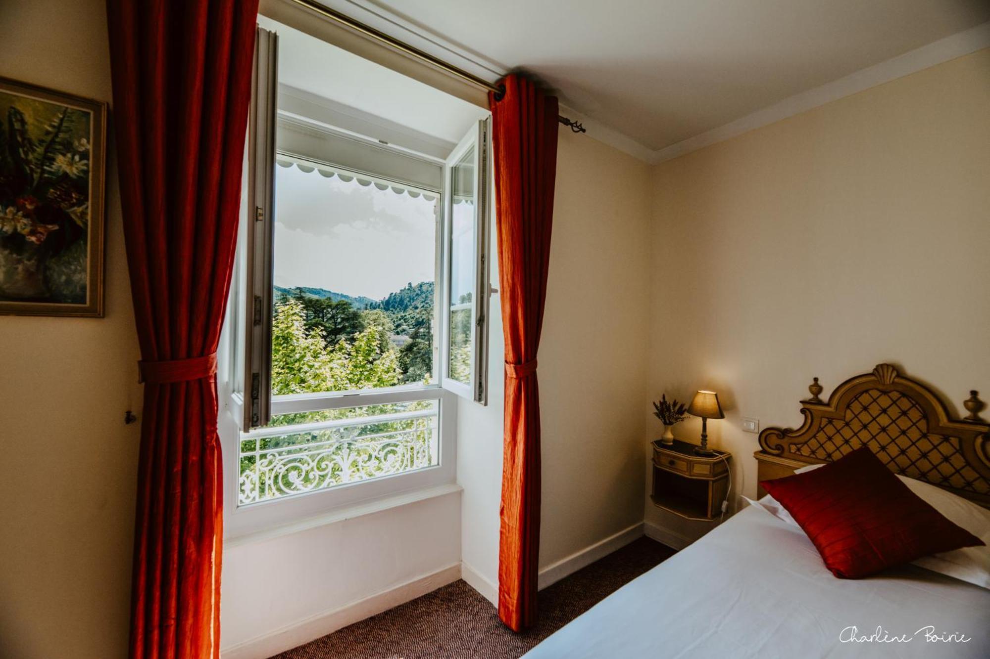 Grand Hotel Des Bains Vals-les-Bains Εξωτερικό φωτογραφία