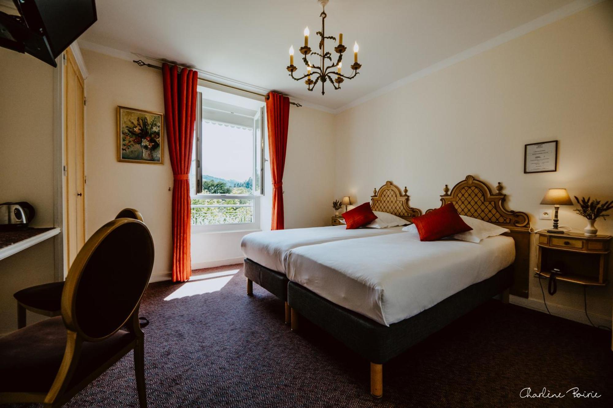 Grand Hotel Des Bains Vals-les-Bains Εξωτερικό φωτογραφία