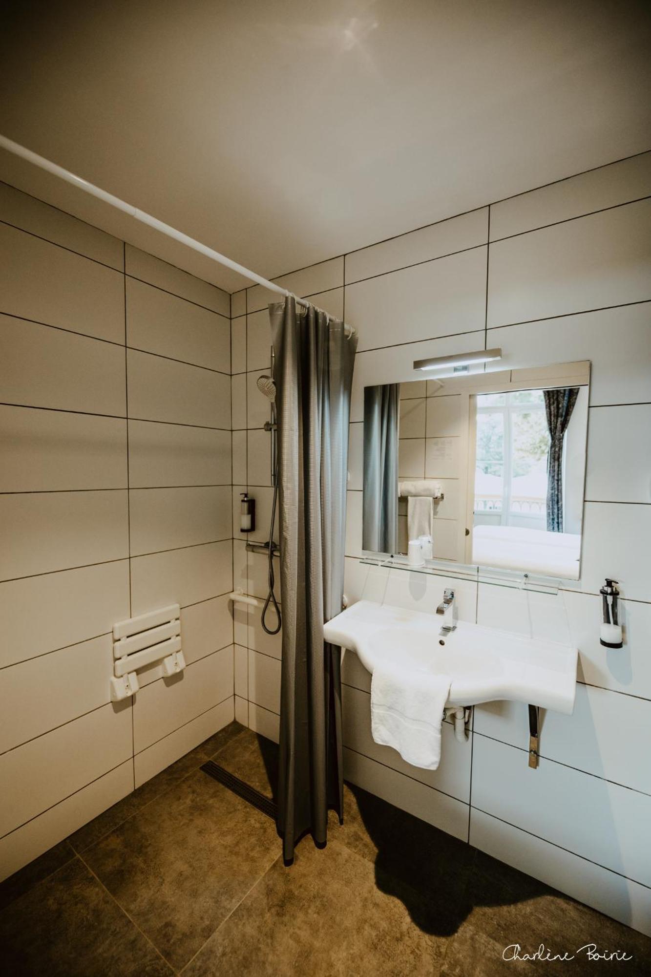 Grand Hotel Des Bains Vals-les-Bains Εξωτερικό φωτογραφία